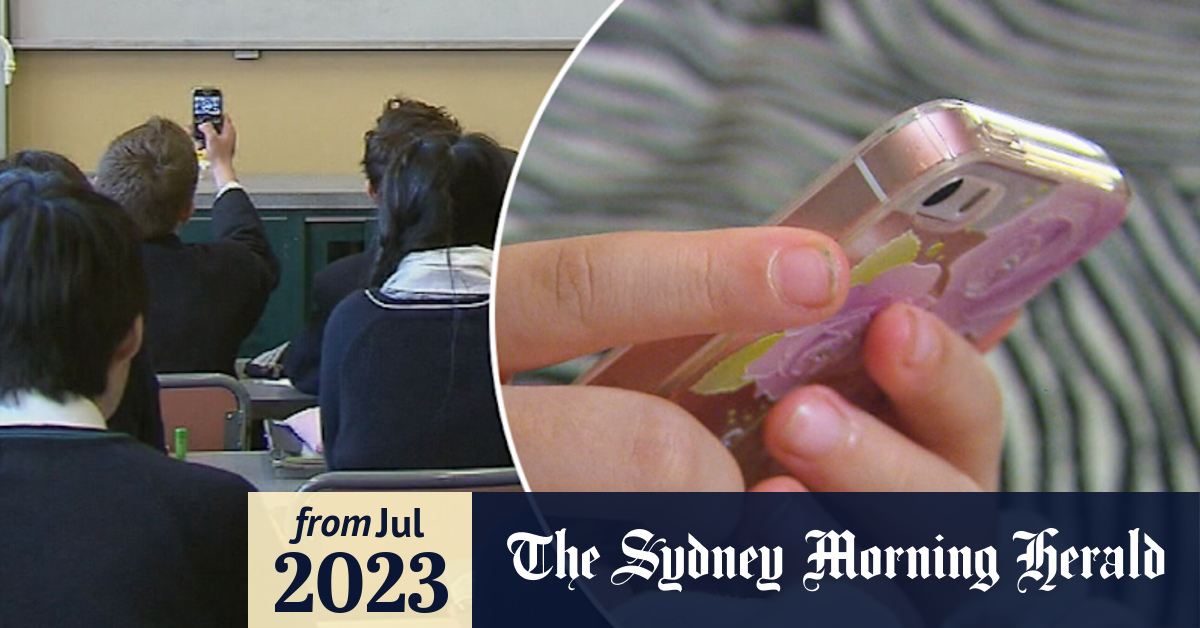 Video Queensland schools to ban mobile phones